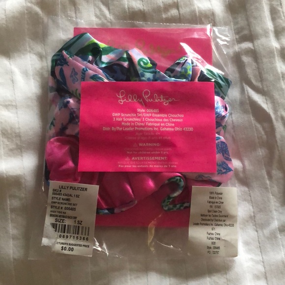 Lilly Pulitzer Accessories - Lilly Pulitzer Hair Scruncie set